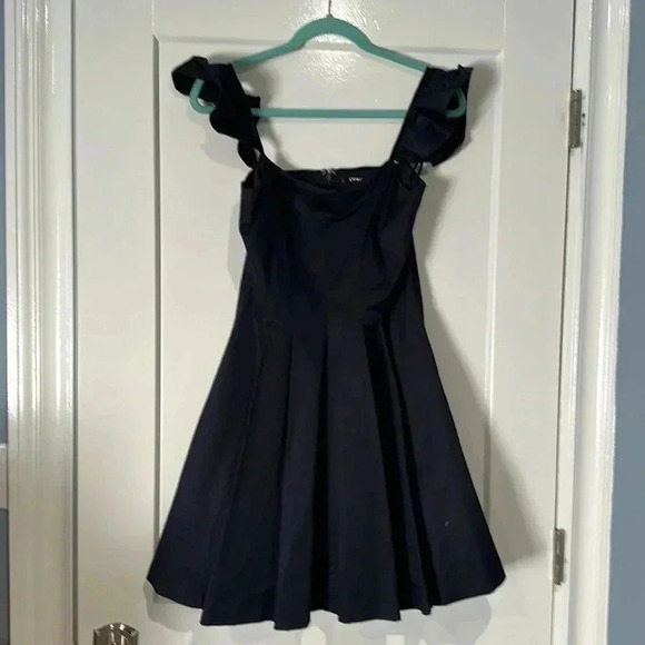 Gianni Bini Ruffle Cap Sleeve Dress - Picture 2 of 4
